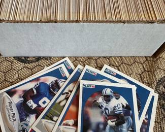 Fleer ‘90 football including Detroit lions Barry Sanders, more