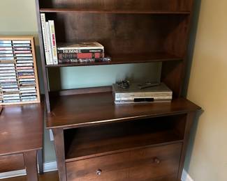 Shelving unit