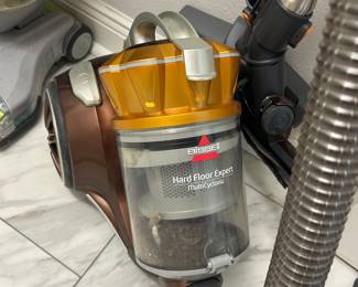this Bissell vacuum works wonder it is amazing