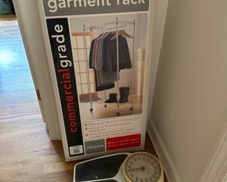 Scale, Clothing Rack