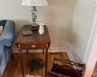 Federal Style Inlaid Pembroke Table, Pair of Asian Lamps, Magazine Holder