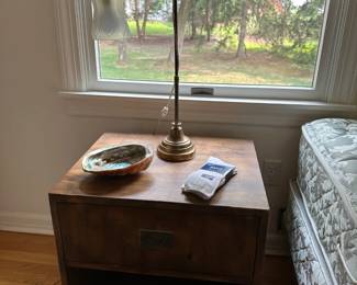 Henredon Circa 76 Pair of Side Tables, Lamp