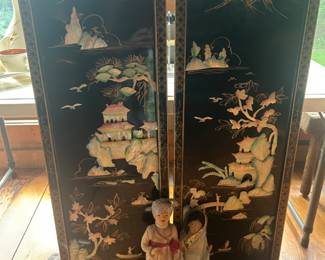 Asian Screens with hand made Indian Dolls