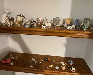 Vintage cat smalls collection. If you buy the whole set, I will give you a ridiculously low price.