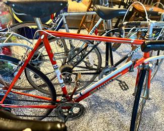 Vtg. Peugeot men's bike