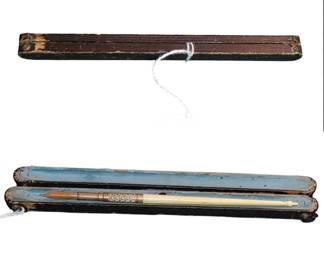 Antique dip pen bone handle gold nib
Original box with hook closures