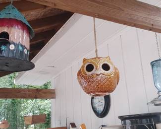 Coyne's & Co. Hand Glazed Porcelain Owl Hanging Birdhouse
Perky-Pet Blue Mason Jar Decorative Glass Hanging Bird Feeder - 1 lb. Capacity