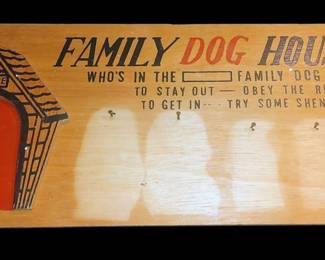 Novelty dog house plaque wall hanging
Family dog house - 5 hanging wooden dog figures