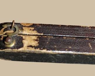 Antique dip pen bone handle gold nib
Original box with hook closures
