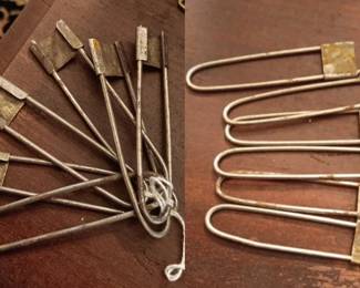 Vintage-Horse saddle pins/large locking pins