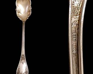 Very Fine Antique Manchester & Company Sterling Silver sugar spoon with gold wash Bowl. Gorgeous very intricate detail