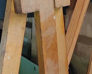vintage wooden floor easel manufactured by Favor, Ruhl & Co.