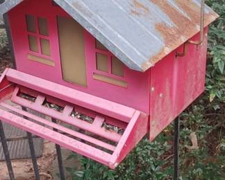 Perky-Pet Squirrel-Be-Gone Red Metal 8Lb. Capacity Bird Feeder