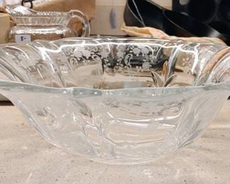 Fostoria Navarre Clear Etched Large Elegant Flared Blown Glass Serving Bowl
