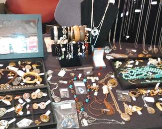 Lots of great vintage jewelry