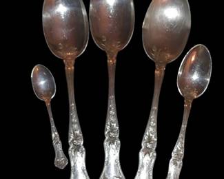 4 ANTIQUE Art Nouveau 1909 Maple Leaf
Sterling Silver very large serving spoons one teaspoon and one coffee /tea spoon 
