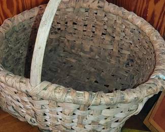 Huge Oaks splint cotton basket