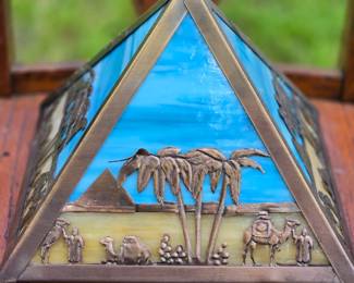 Camel table top lamp 