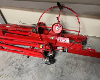 MUD BOSS PANEL LIFT