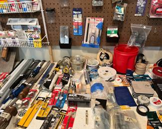 TOOLS & DRILL BITS