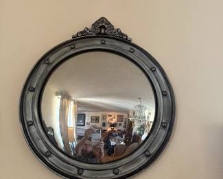 bulleye mirror