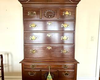 Mahogany Queen Anne Henkel Dresser