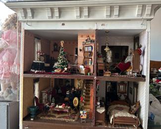 Another amazing miniature interiorS