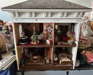 One of the miniature houses for sale sold completely with its contents you buy it all no picking