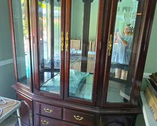 Gorgeous Thomasville China Cabinet with glass shelves and lights. $700 obo.