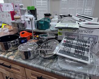 More kitchen
