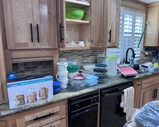 Pyrex, and other kitchen items
