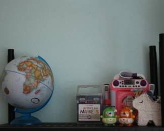 Globe & Toys