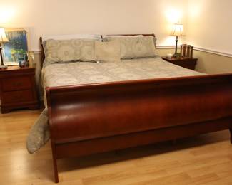 King Size Sleigh Bed,Nightstands