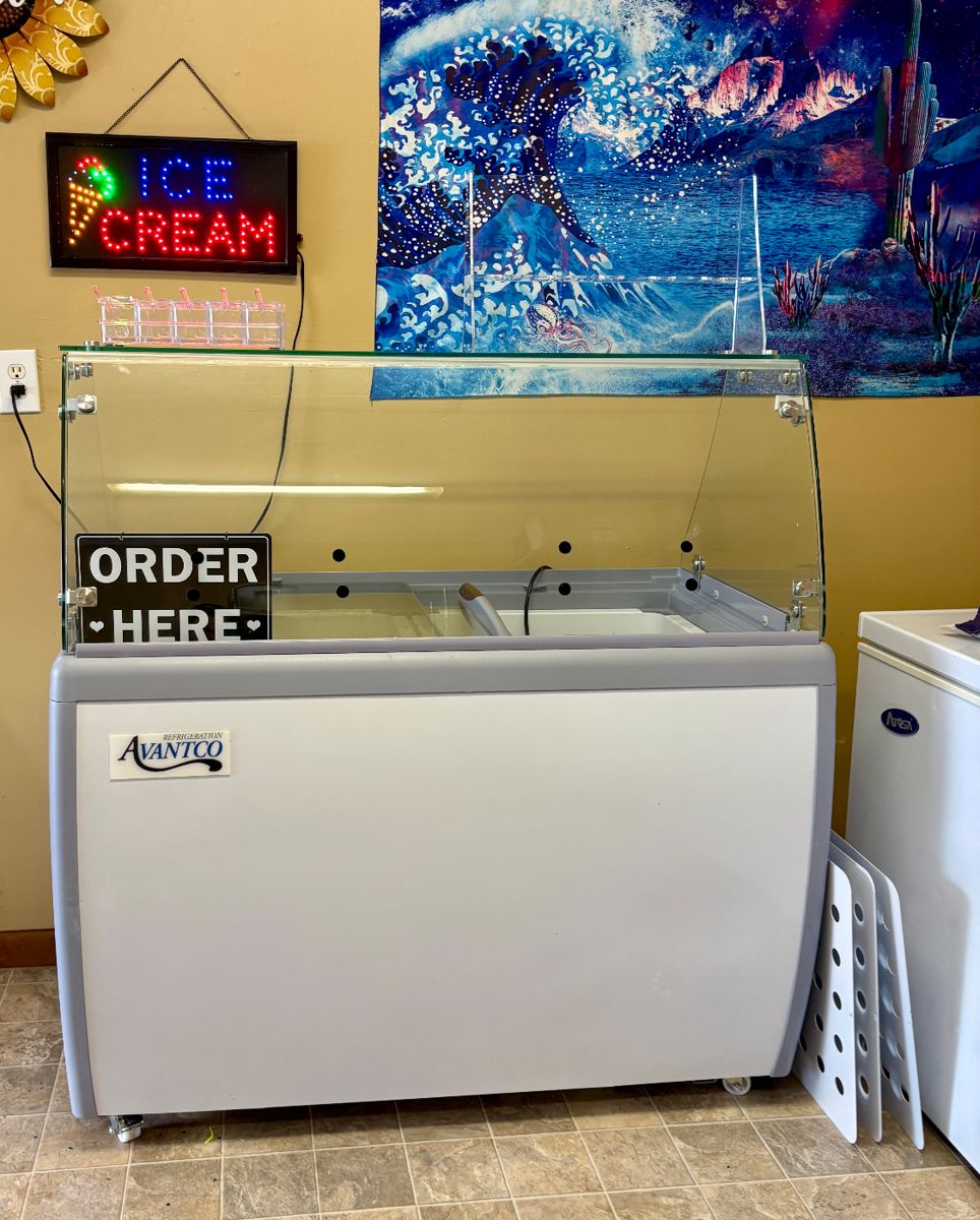 Ice cream dipping freezer