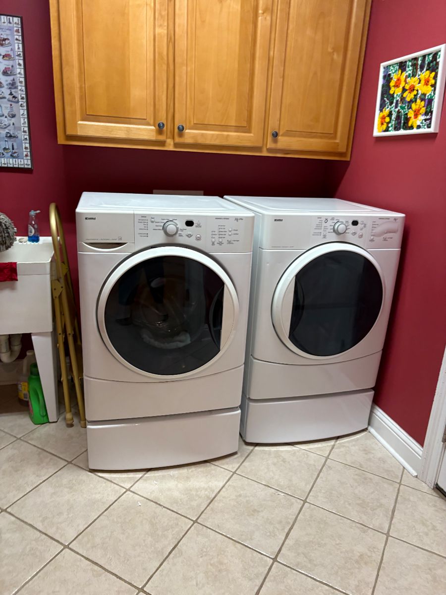 Excellent condition Kenmore front loading 