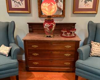 Many beautiful oil lamps 