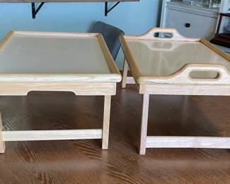 HKM067 - Two Bed Trays