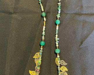 HKM018 - 14” Green Stone & Gold Leaf Necklace 