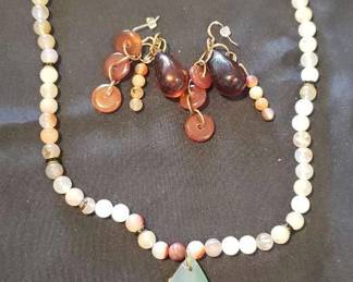HKM042- White, Citrine And Amber Colored Handmade Necklace & Earrings