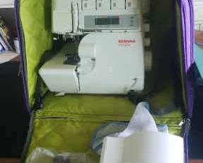 HKM085- Bernina Overlocker
