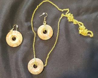 HKM047- Green Mottled Round Stone Handmade Necklace & Earrings