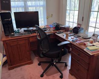 Beautiful two section desk