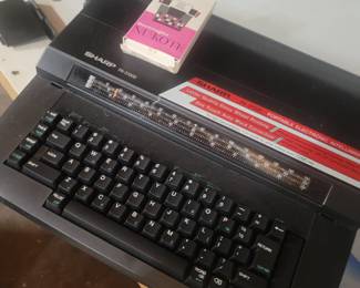 Electric typewriter 