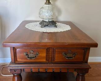 Vintage Wooden End Table Lamp