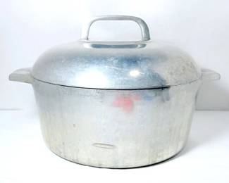 005 Wagner Ware Magnalite Dutch Oven 4248 P