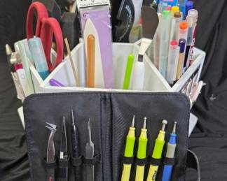 Fully Loaded Crafters Tabletop Tool Organizer