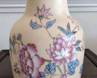 Vintage Chinese Vase