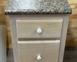Counter Piece w Drawers