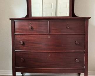 Vtg. Dresser w Mirror