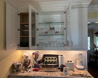 Kitchen Bakeware, Crystal Items